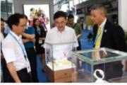光明新区领导参观指导“第28届中国（深圳）国际钟表展”